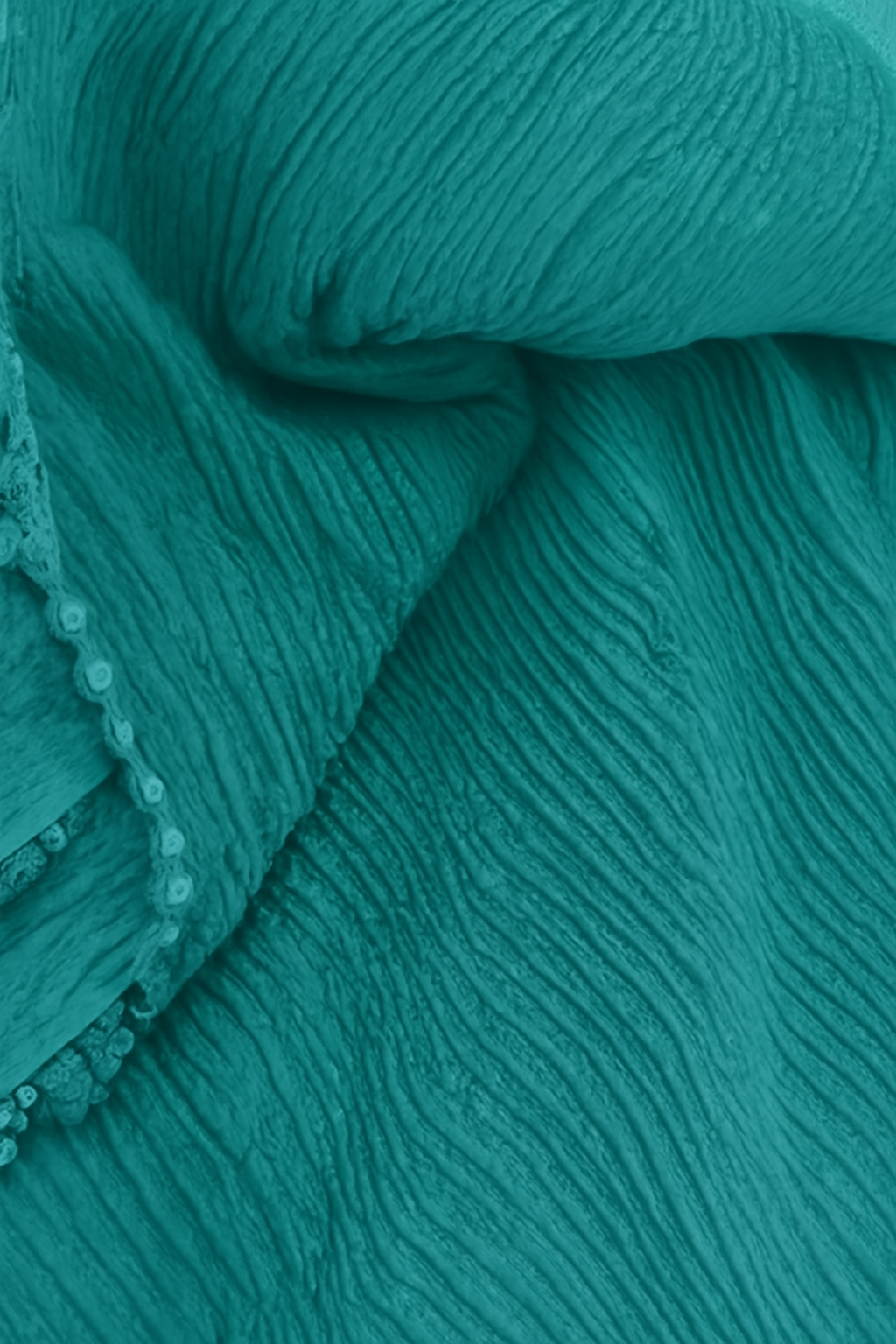 WRINKLED LAWN WITH LACE